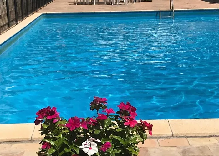 Emily ジャルディーニ・ナクソス