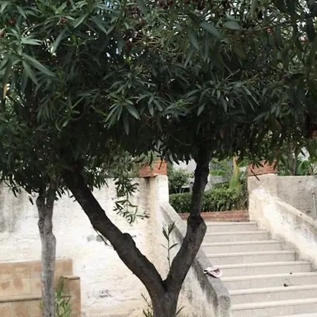 Emily Vakantiehuis Giardini-Naxos